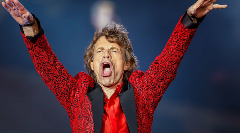 Prestes a completar 78 anos, Mick Jagger confirma retorno dos Rolling Stones