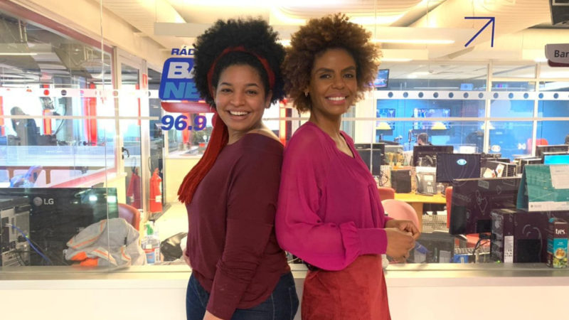 Cynthia Martins e Milena Teixeira são as novas apresentadoras do podcast “Pretoteca”