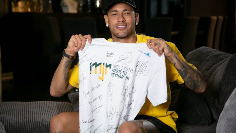 SBT exibe com exclusividade o especial de Natal “Neymar Jr. Entre amigos” nesta terça-feira (21)