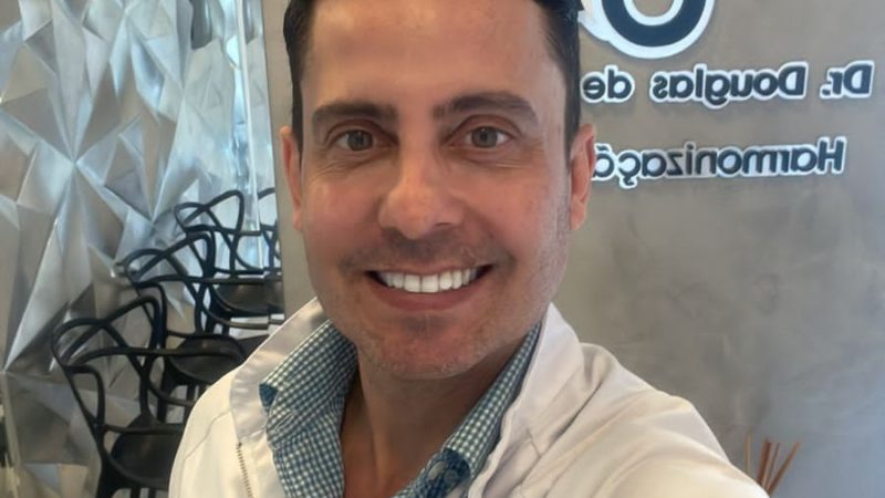 Dr. Douglas de Siqueira – especialista em Harmonização Facial