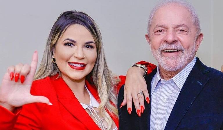 A Fazenda 14: Carelli diz que Deolane será punida se fizer o “L” de Lula