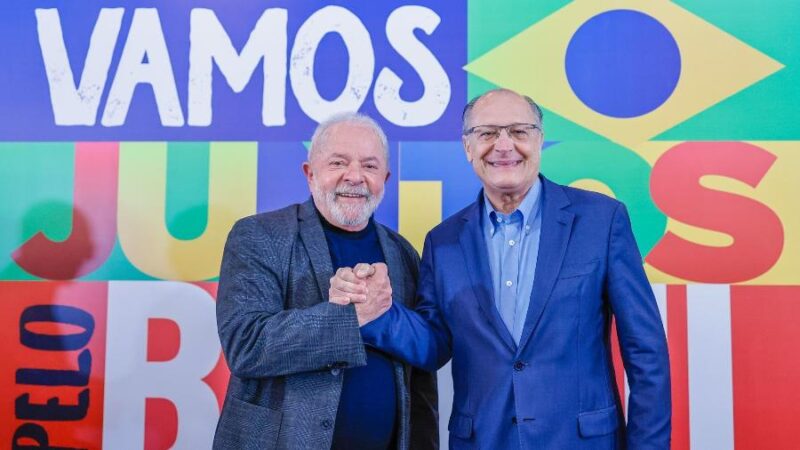 Campanha de Lula vai ao TSE contra 34 perfis de fake news no Twitter