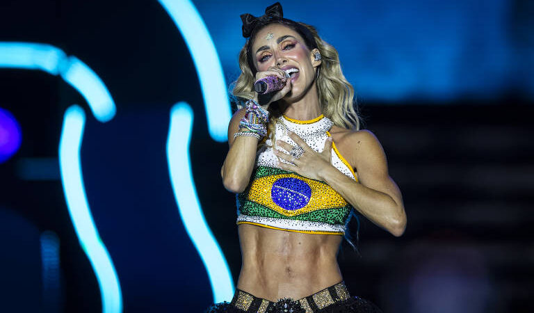Opinião: RBD, sem Anahí, perde sua principal voz ao se apresentar no Brasil